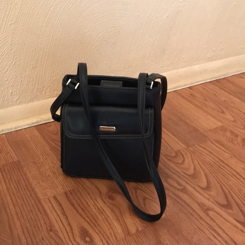 Liz Claiborne navy purse. Leather